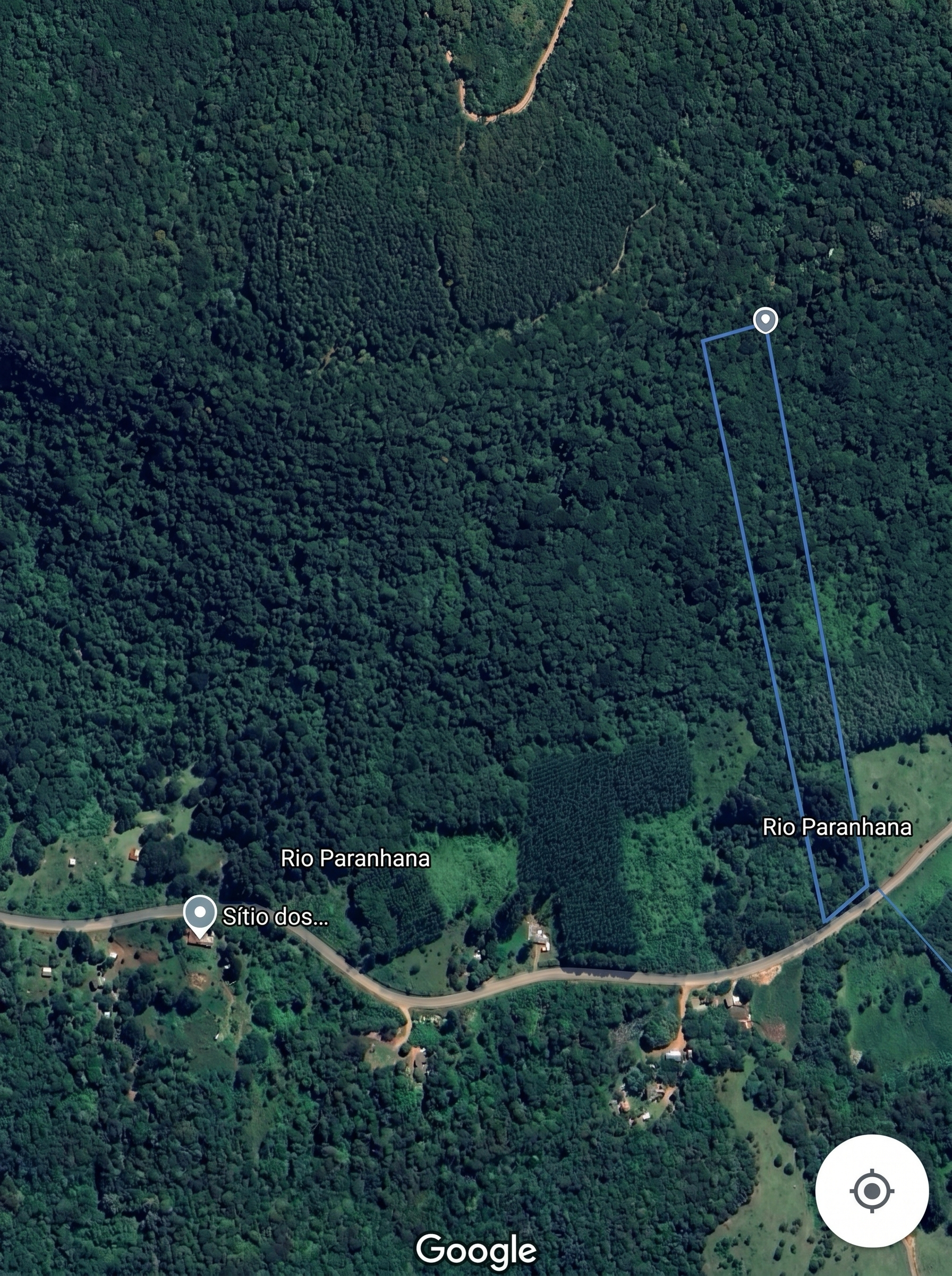 Vista aérea do terreno demarcado próximo ao Rio Paranhana
